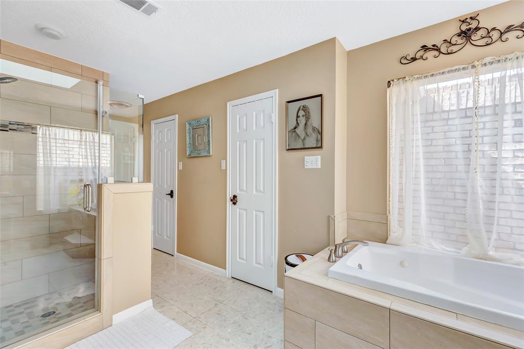 5002 Lakeside Drive, Liberty, Texas image 38