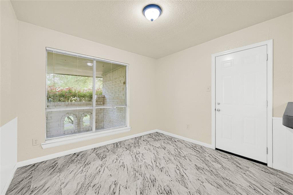 7226 Log View Drive, Houston, Texas image 7