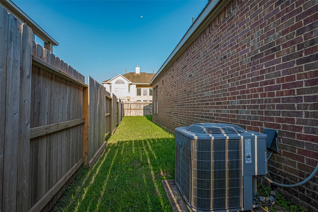 14202 Pearl Shadow Lane, Houston, Texas image 39