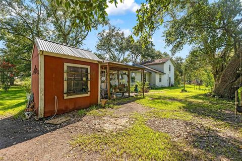 A home in Pleak