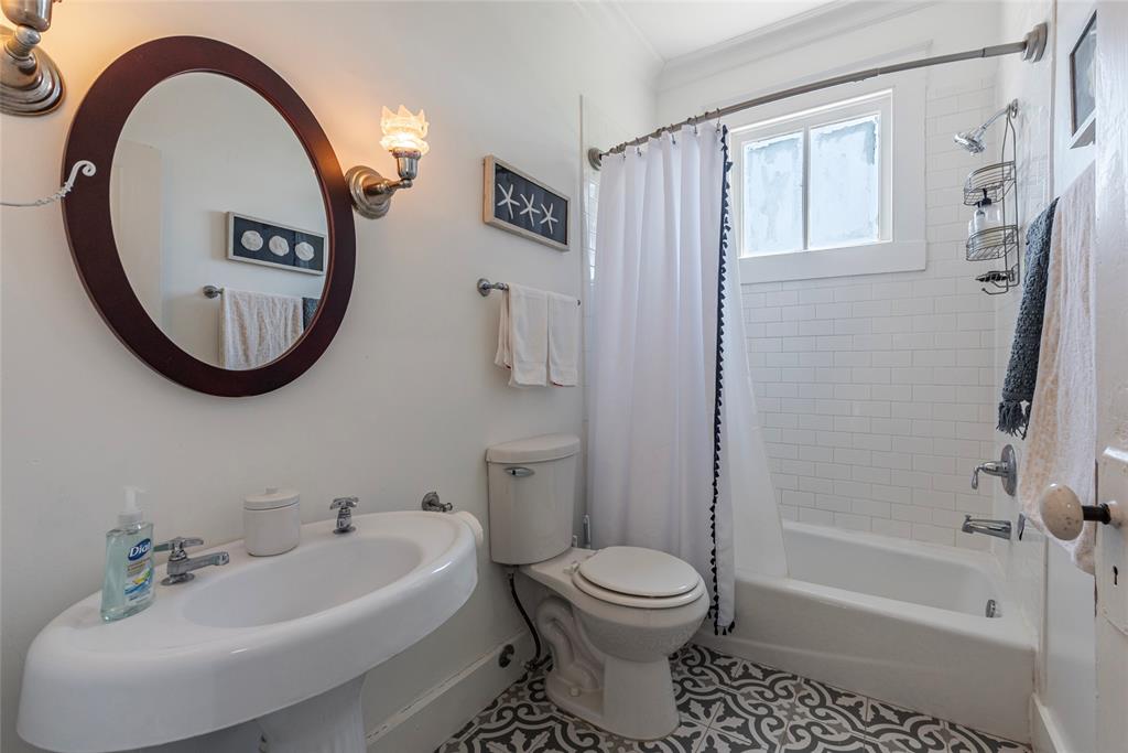 801 13th Street, Galveston, Texas image 32