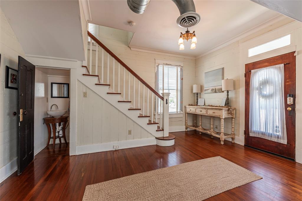801 13th Street, Galveston, Texas image 7