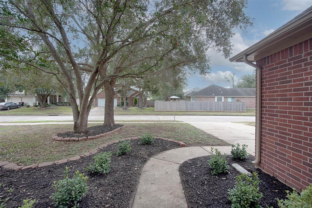 10411 Village Lake Drive