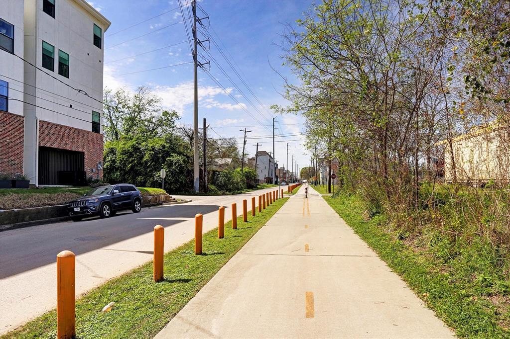 1704 Alamo Street #A, Houston, Texas image 32