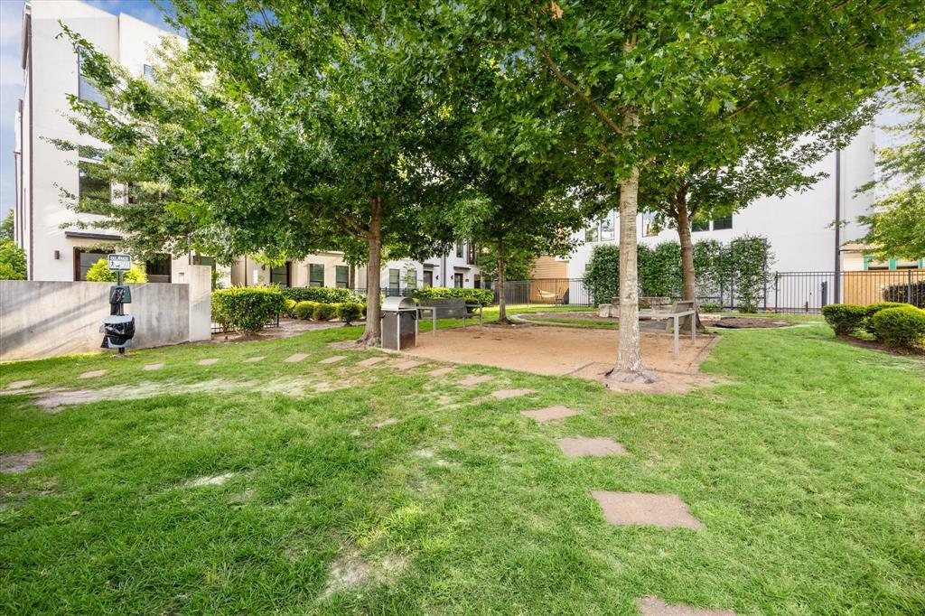 1704 Alamo Street #A, Houston, Texas image 31