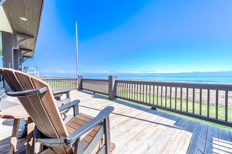 636 Villa Drive Crystal Beach TX 77650