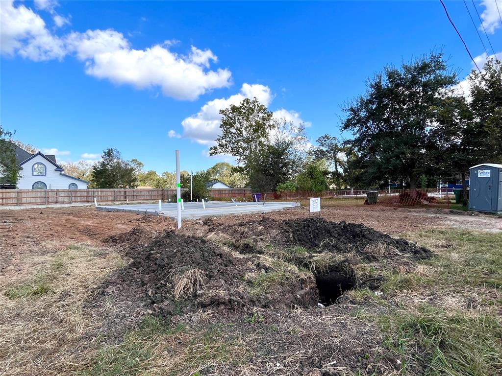 310 N Orange Street, Sweeny, Texas image 7