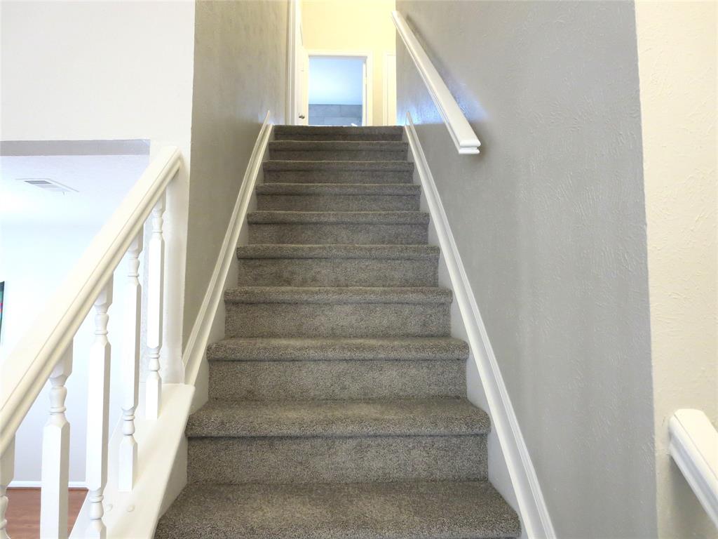 327 Pecos Drive, Huntsville, Texas image 4