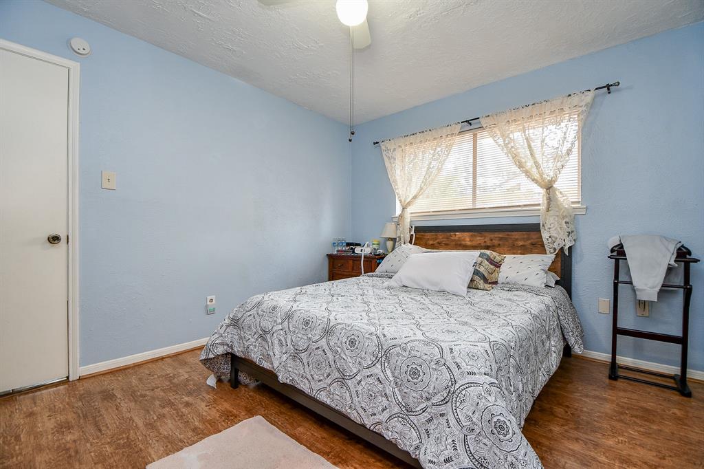 15727 Beechnut Street, Houston, Texas image 21