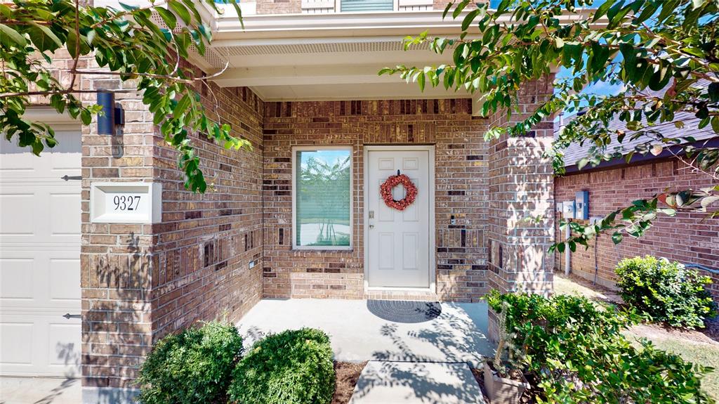 9327 Colonial Bent Court, Conroe, Texas image 2