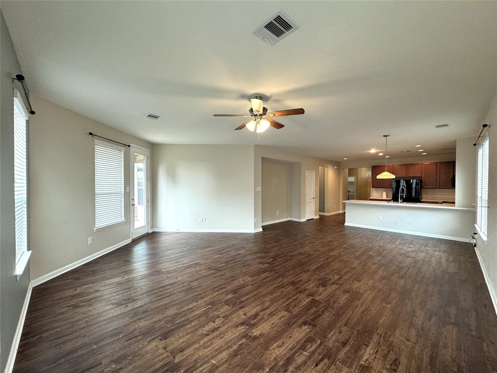 21019 Blackstone Villa Lane
