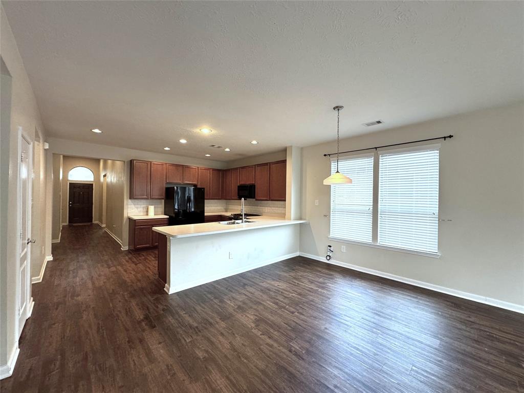 21019 Blackstone Villa Lane