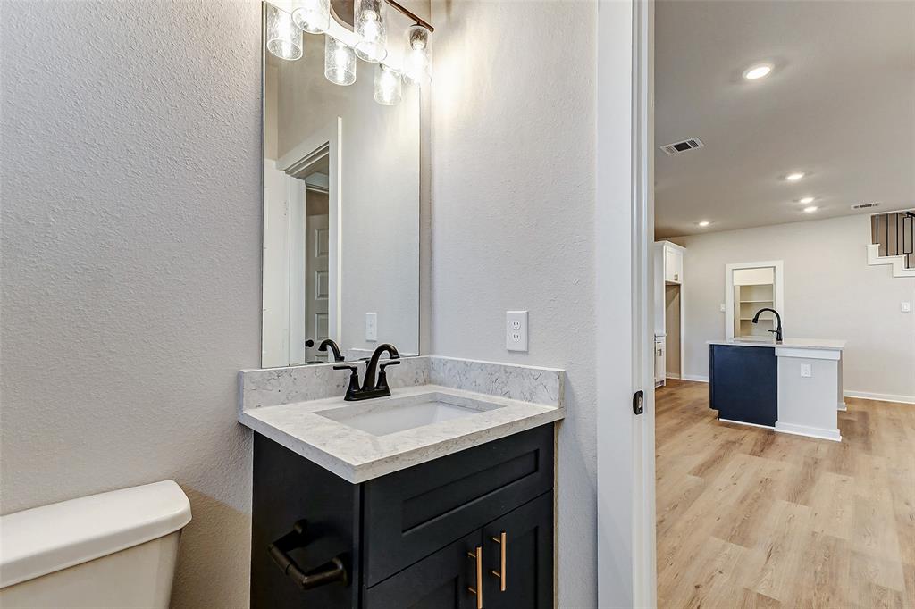 6410 Pomona Court, Rosharon, Texas image 8