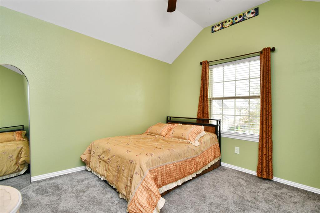 7906 Lake Commons Drive, Rosenberg, Texas image 33