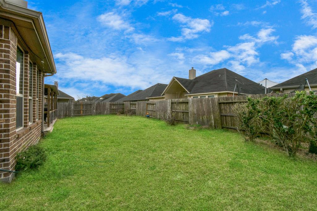 7906 Lake Commons Drive, Rosenberg, Texas image 23