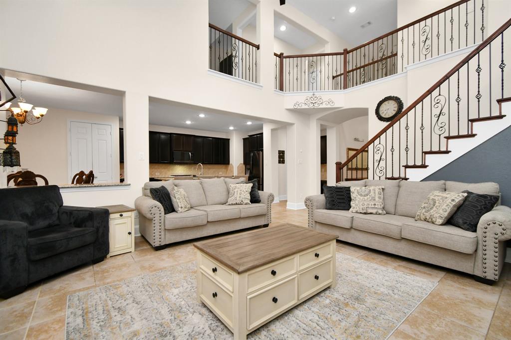 7906 Lake Commons Drive, Rosenberg, Texas image 9