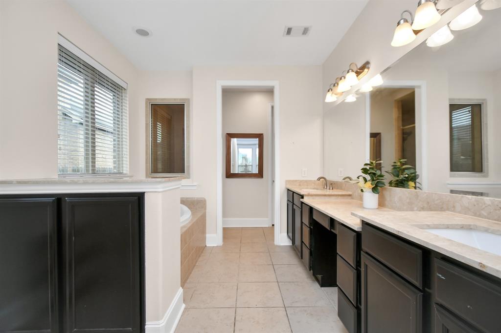 7906 Lake Commons Drive, Rosenberg, Texas image 19