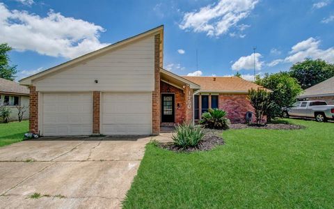 Single Family Residence in Missouri City TX 1750 Hilton Head Drive.jpg