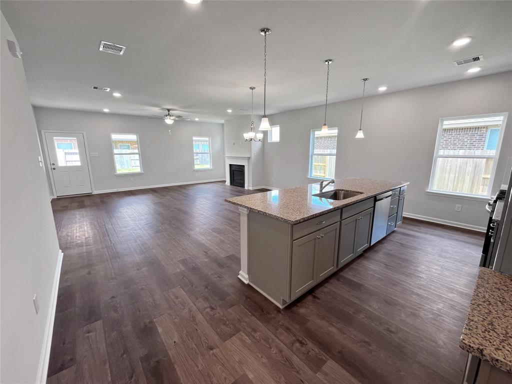 8126 Red Shiner Way