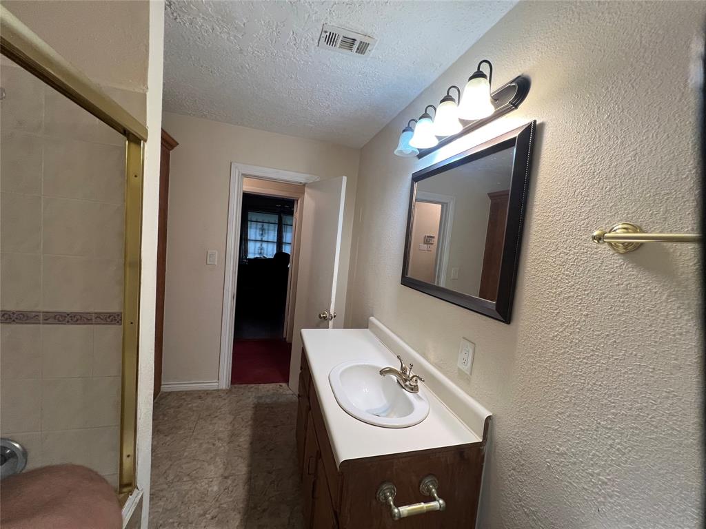 7261 Yoe Street, Houston, Texas image 22