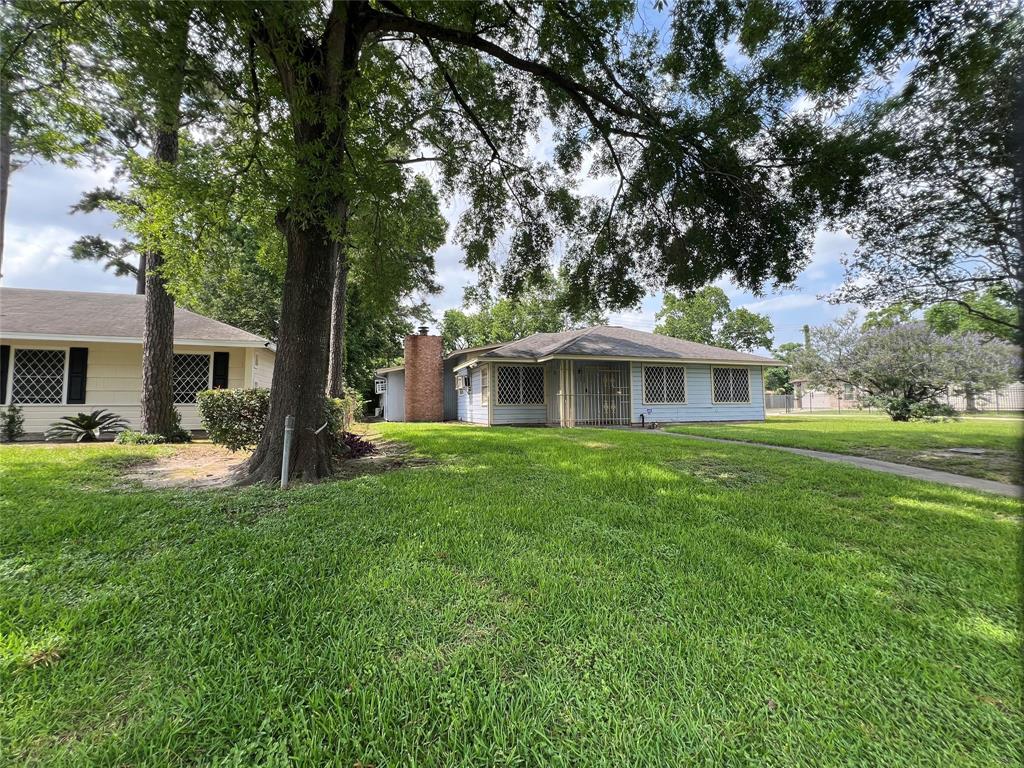 7261 Yoe Street, Houston, Texas image 3