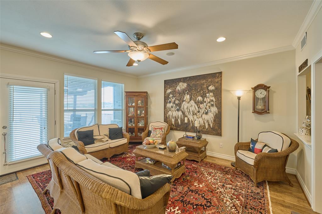 102 Capetown Slip, Conroe, Texas image 8