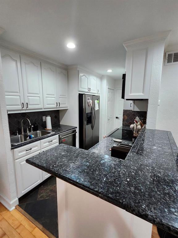 2750 Holly Hall Street #709, Houston, Texas image 10