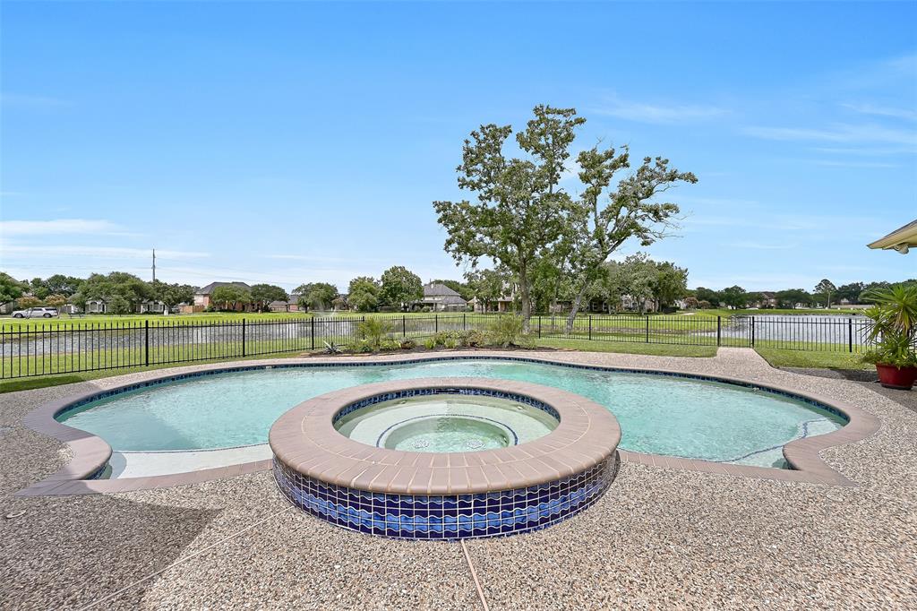 2906 Palmer Drive