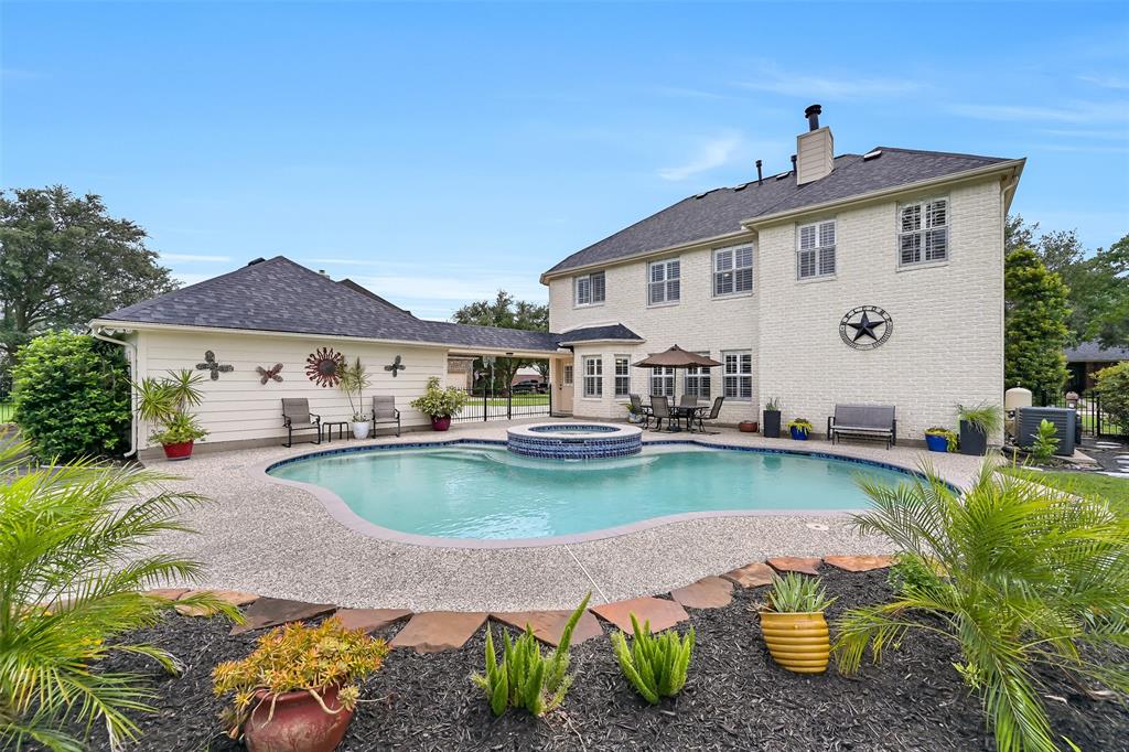 2906 Palmer Drive