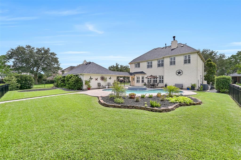 2906 Palmer Drive