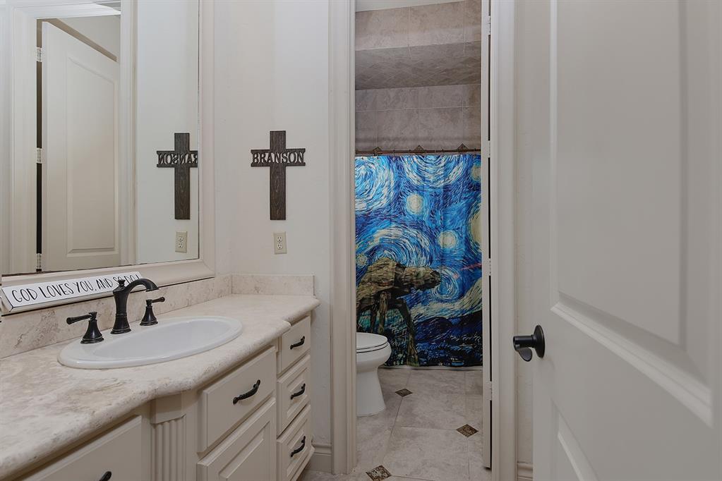 83 N Gary Glen Circle, The Woodlands, Texas image 17