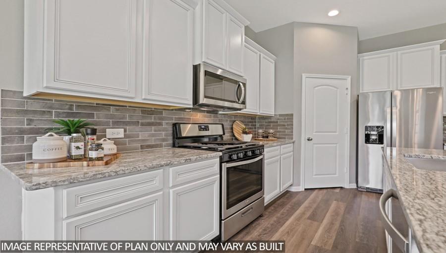4405 Wapama Falls Loop, Conroe, Texas image 8