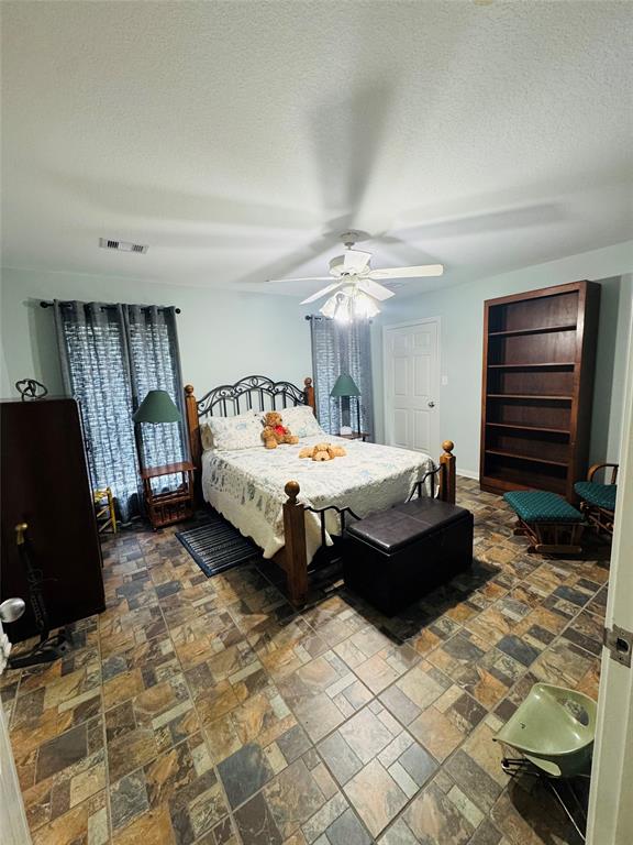 2360 County Road 2071, Hull, Texas image 32