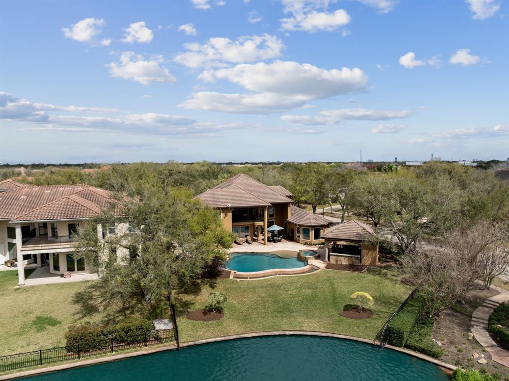 4403 Della Creek Way, Missouri City, Texas image 38