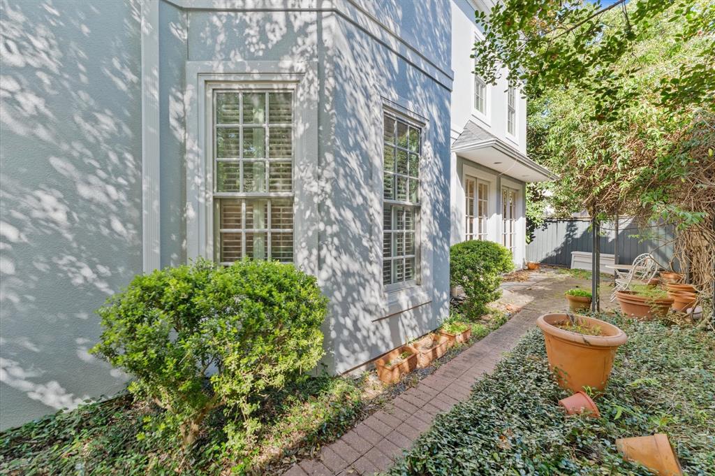 2211 Augusta Drive #14, Houston, Texas image 28