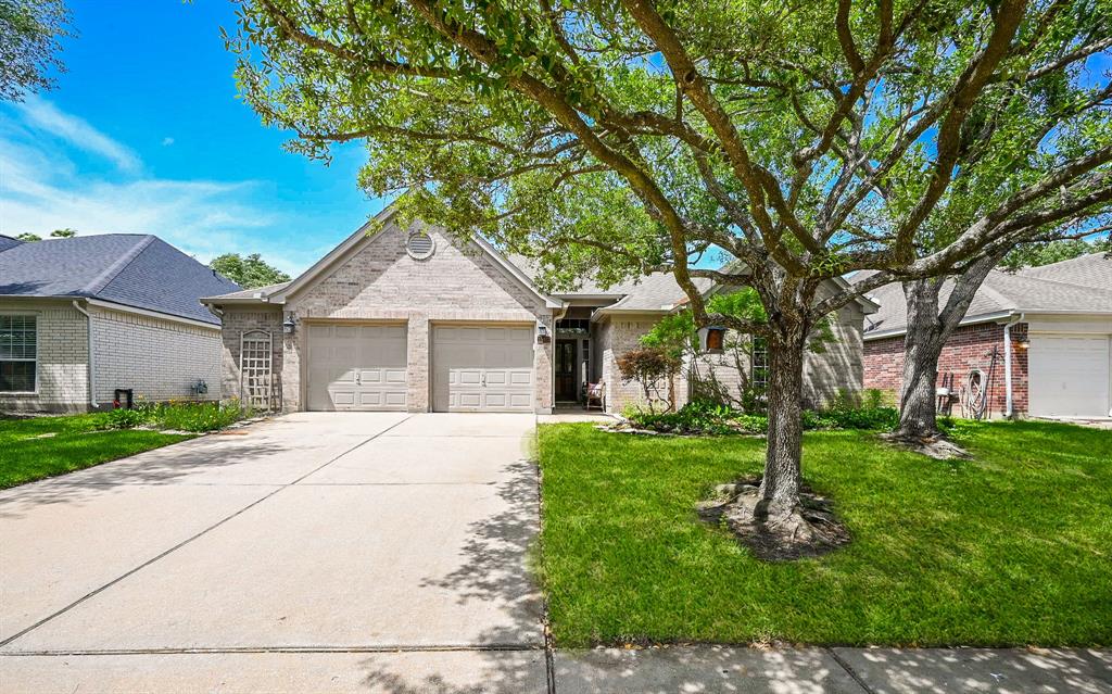 15423 Coral Leaf Trail, Cypress, Texas image 1