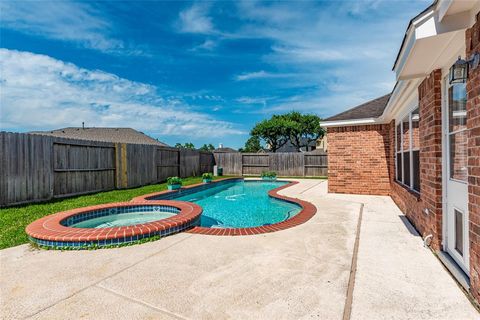 A home in League City