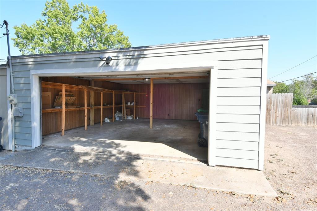 809 Pecan Street, Brenham, Texas image 28
