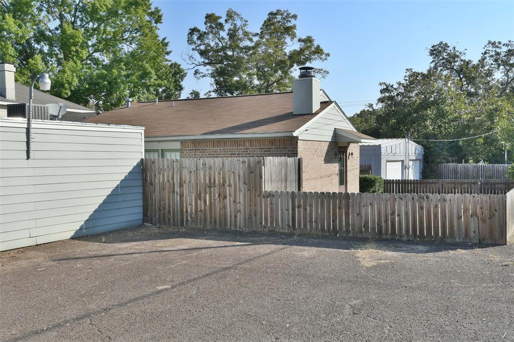 809 Pecan Street, Brenham, Texas image 4