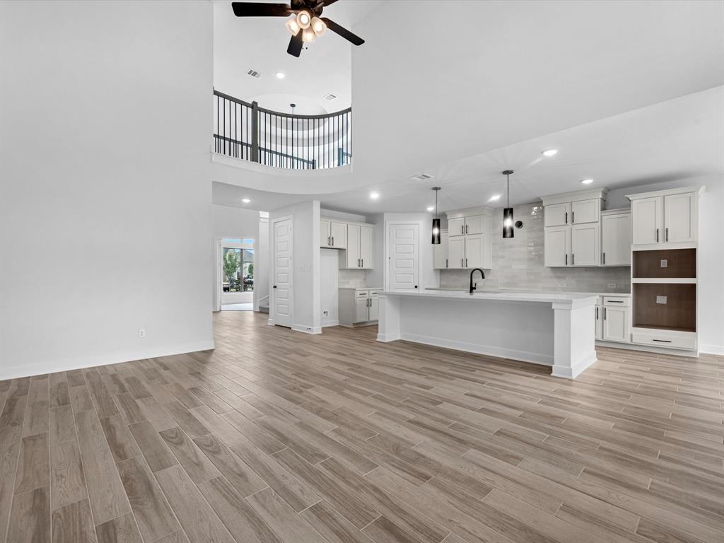 2826 Sweet Honey Lane