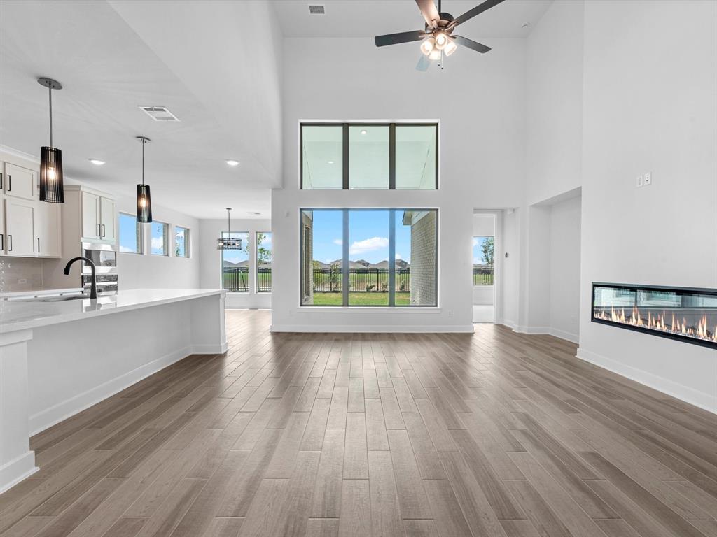 2826 Sweet Honey Lane