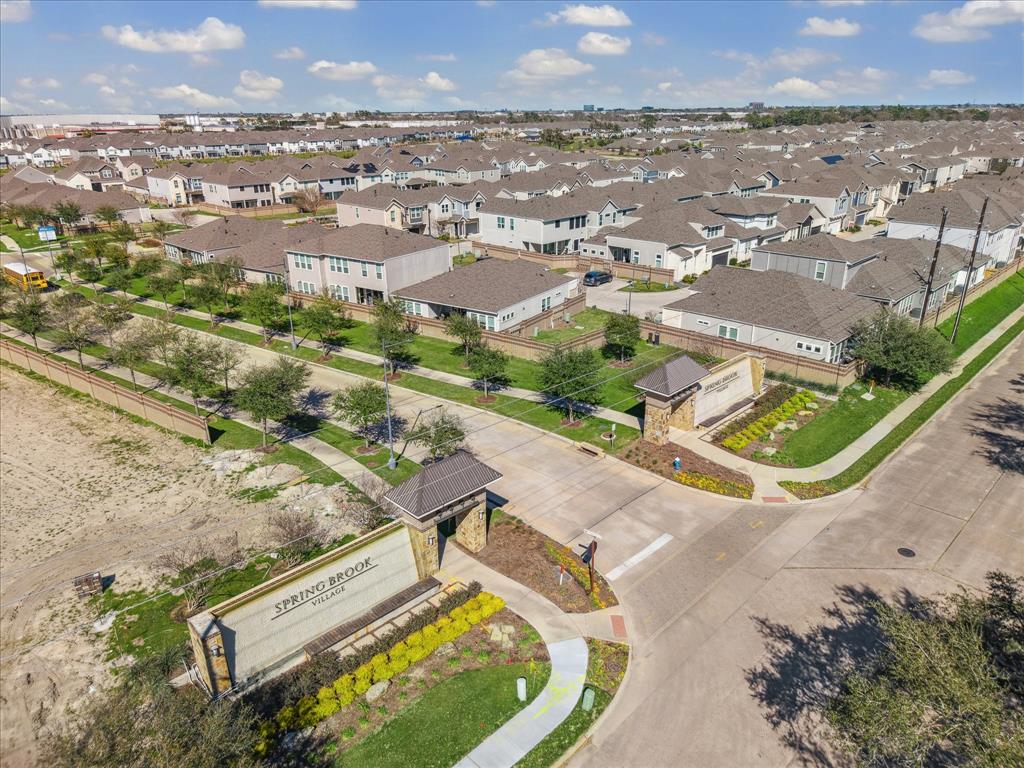 10022 Waving Grain Lane, Houston, Texas image 35