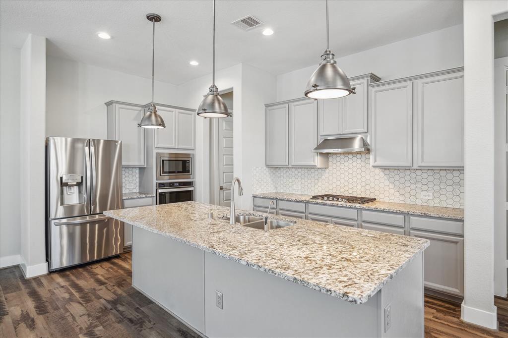 10022 Waving Grain Lane, Houston, Texas image 8