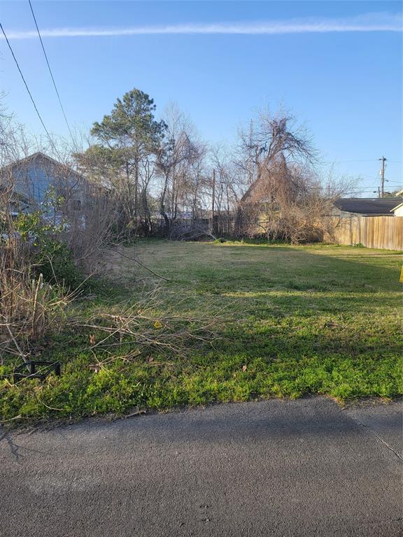 504 Miriam Street, Baytown, Texas image 4