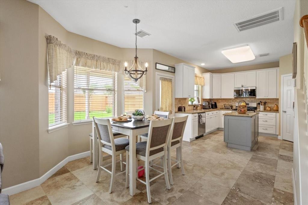20806 Medallion Pointe Drive, Katy, Texas image 7