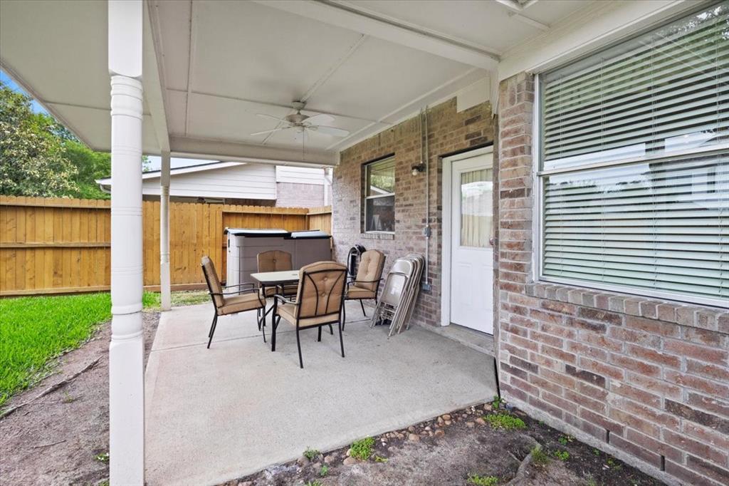 20806 Medallion Pointe Drive, Katy, Texas image 23
