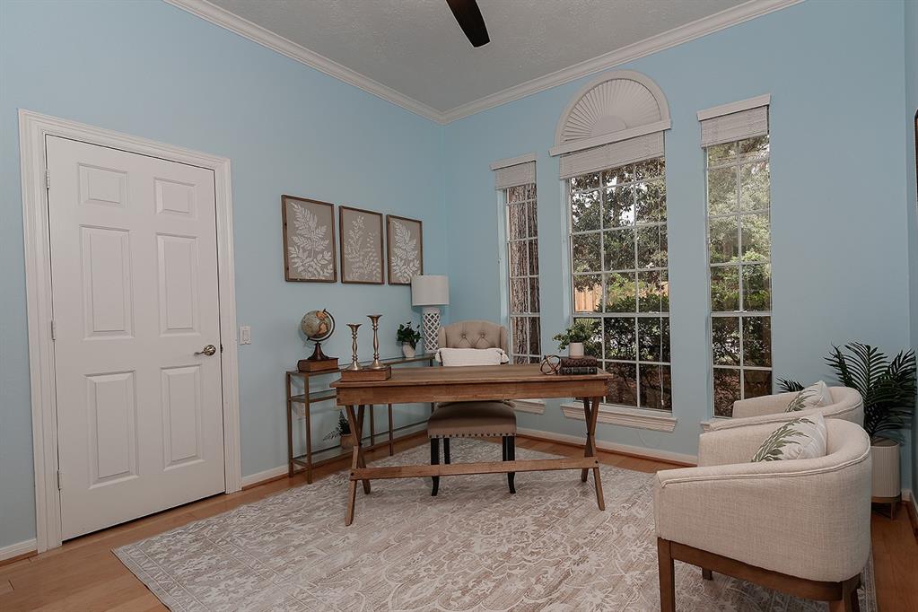 75 Robindale Circle, The Woodlands, Texas image 10