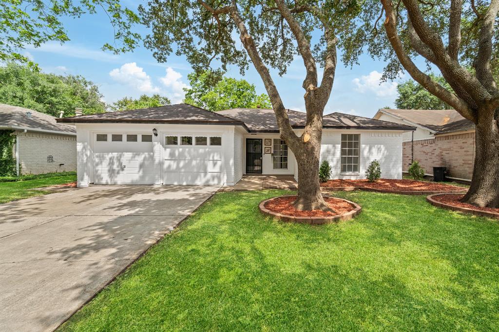 7511 Londres Drive