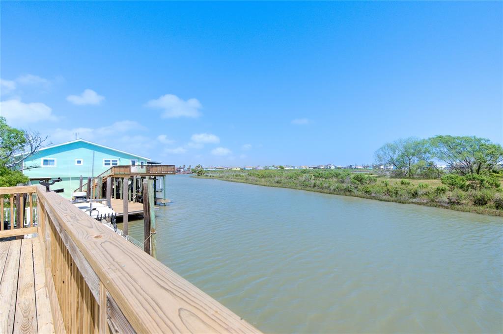 411 Galley Way, Freeport, Texas image 4