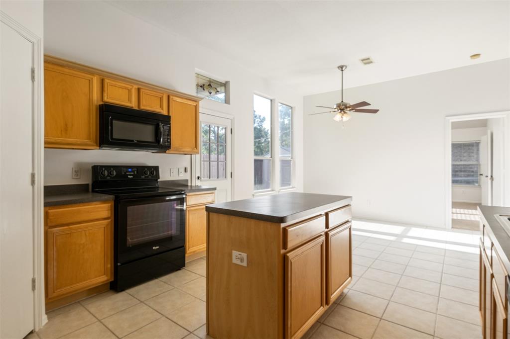 11911 Belle Court, Pinehurst, Texas image 12